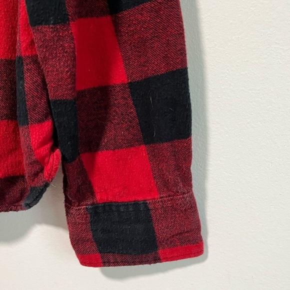 Denim & Flower by Ricky Singh Red & Black Buffalo Plaid Flannel Shirt - Men’s M - Picture 7 of 14